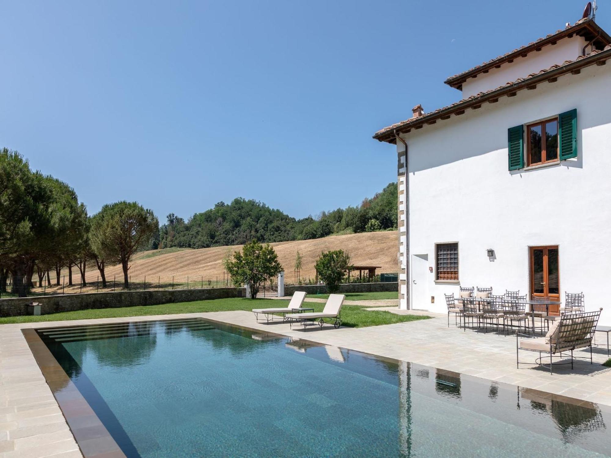 Restful Holiday Home In Reggello With Swimming Pool Екстер'єр фото