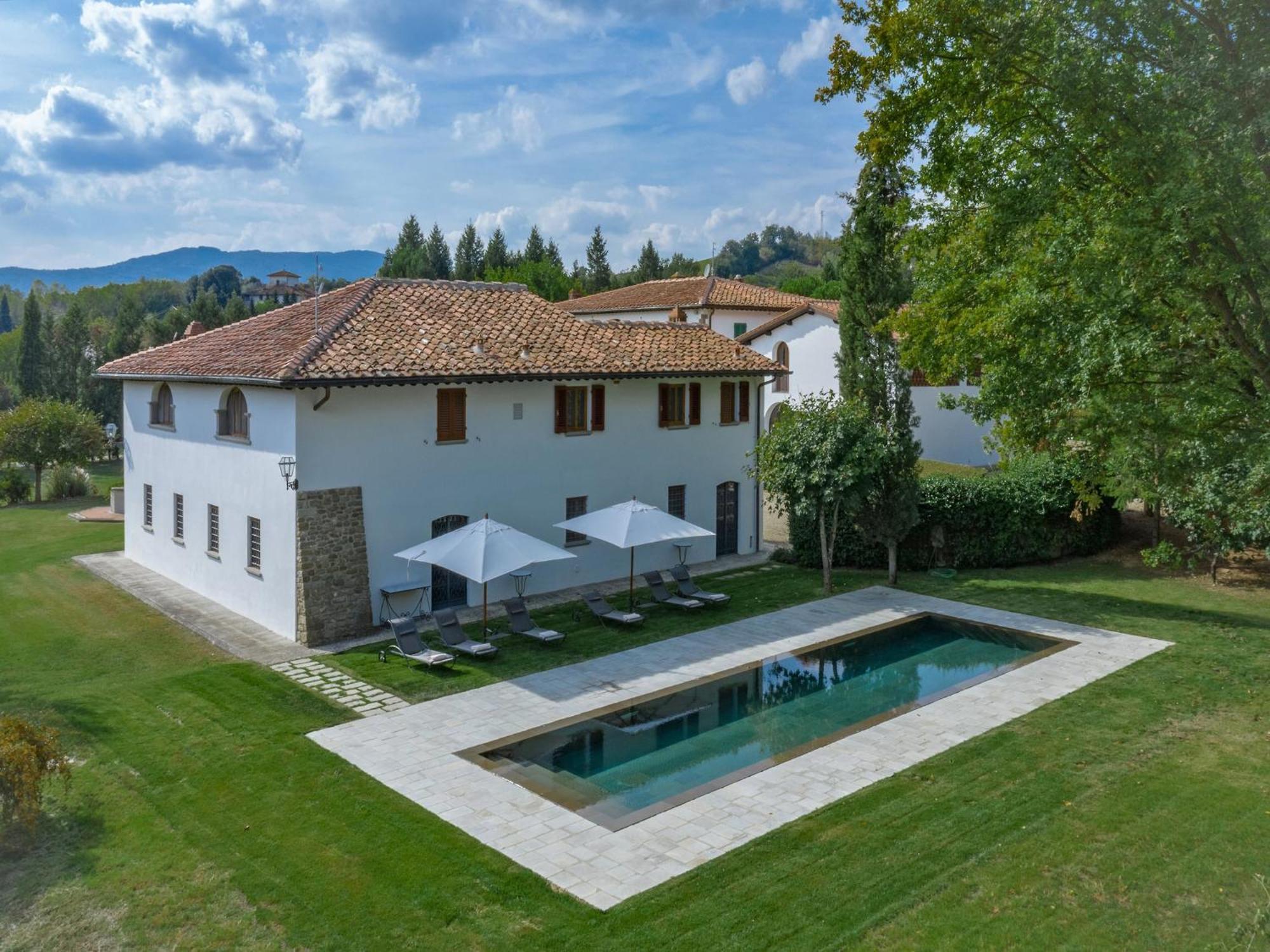Restful Holiday Home In Reggello With Swimming Pool Екстер'єр фото