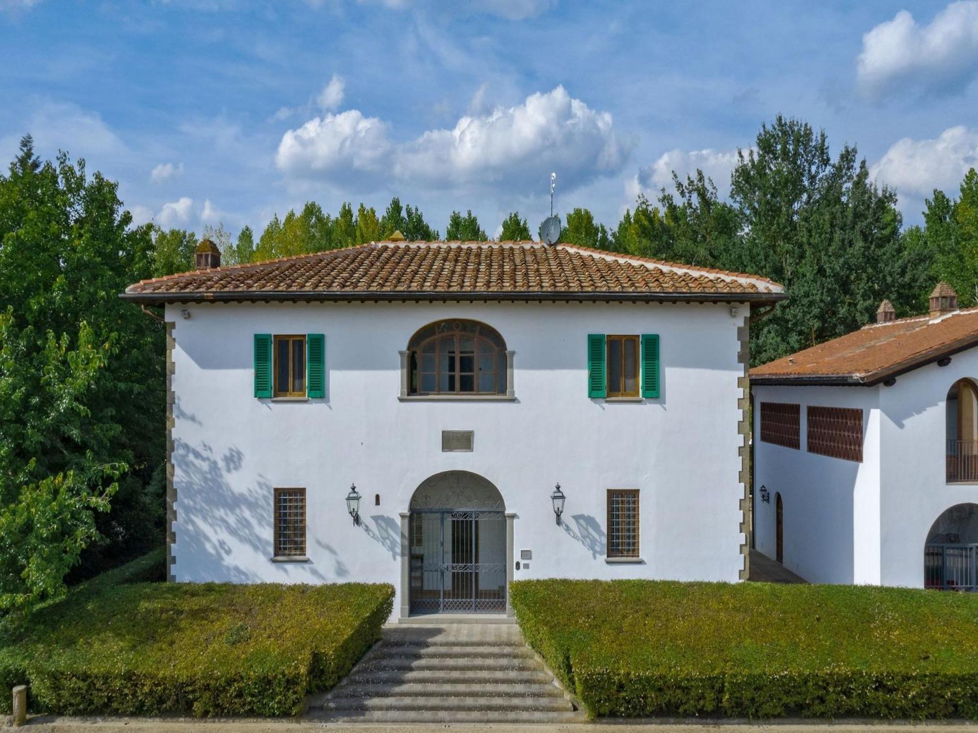 Restful Holiday Home In Reggello With Swimming Pool Екстер'єр фото