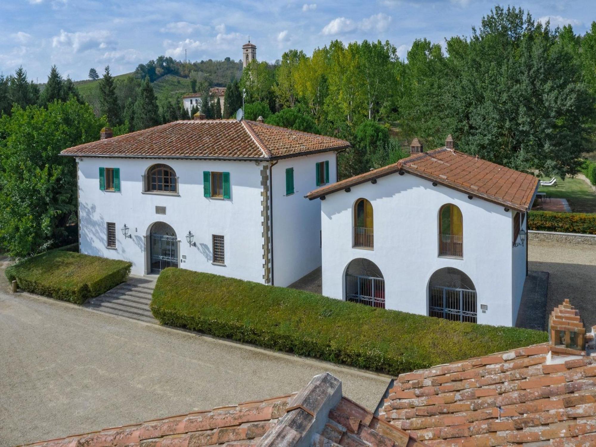 Restful Holiday Home In Reggello With Swimming Pool Екстер'єр фото