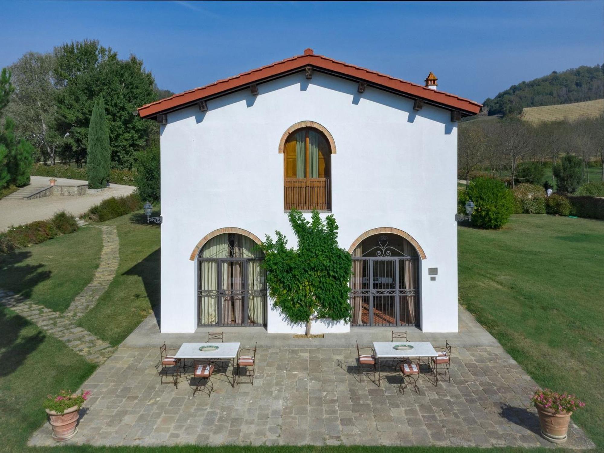 Restful Holiday Home In Reggello With Swimming Pool Екстер'єр фото
