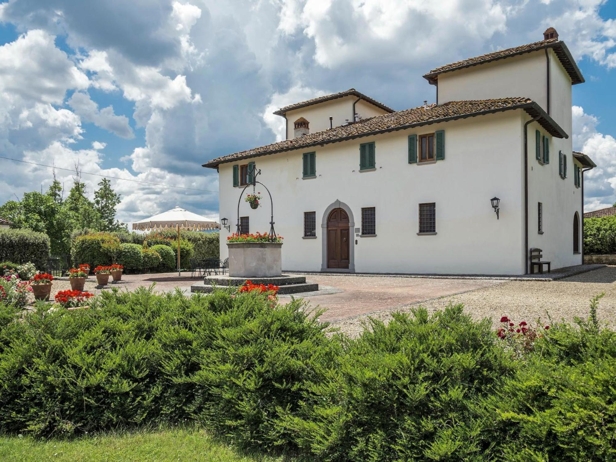 Restful Holiday Home In Reggello With Swimming Pool Екстер'єр фото