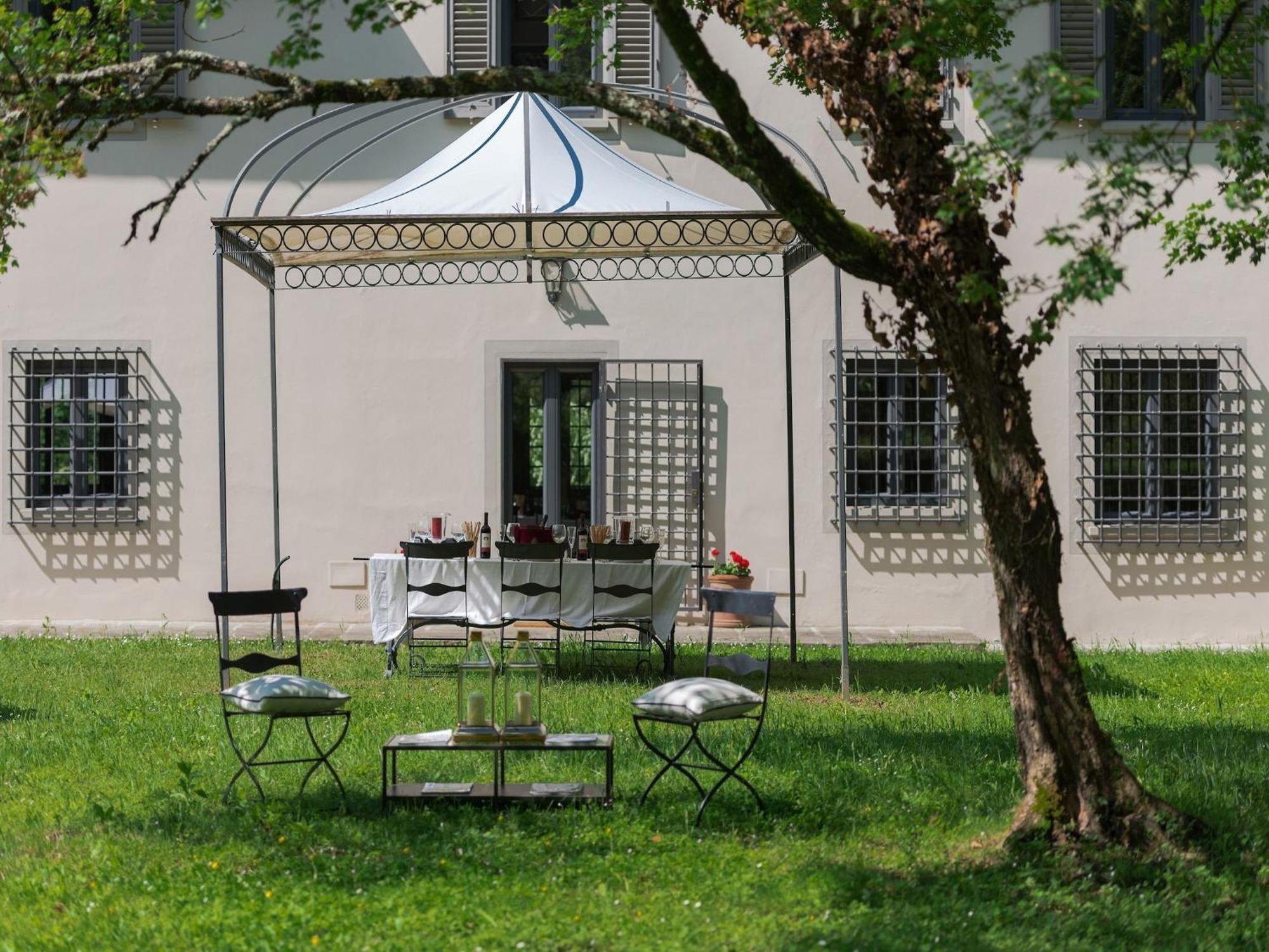 Restful Holiday Home In Reggello With Swimming Pool Екстер'єр фото