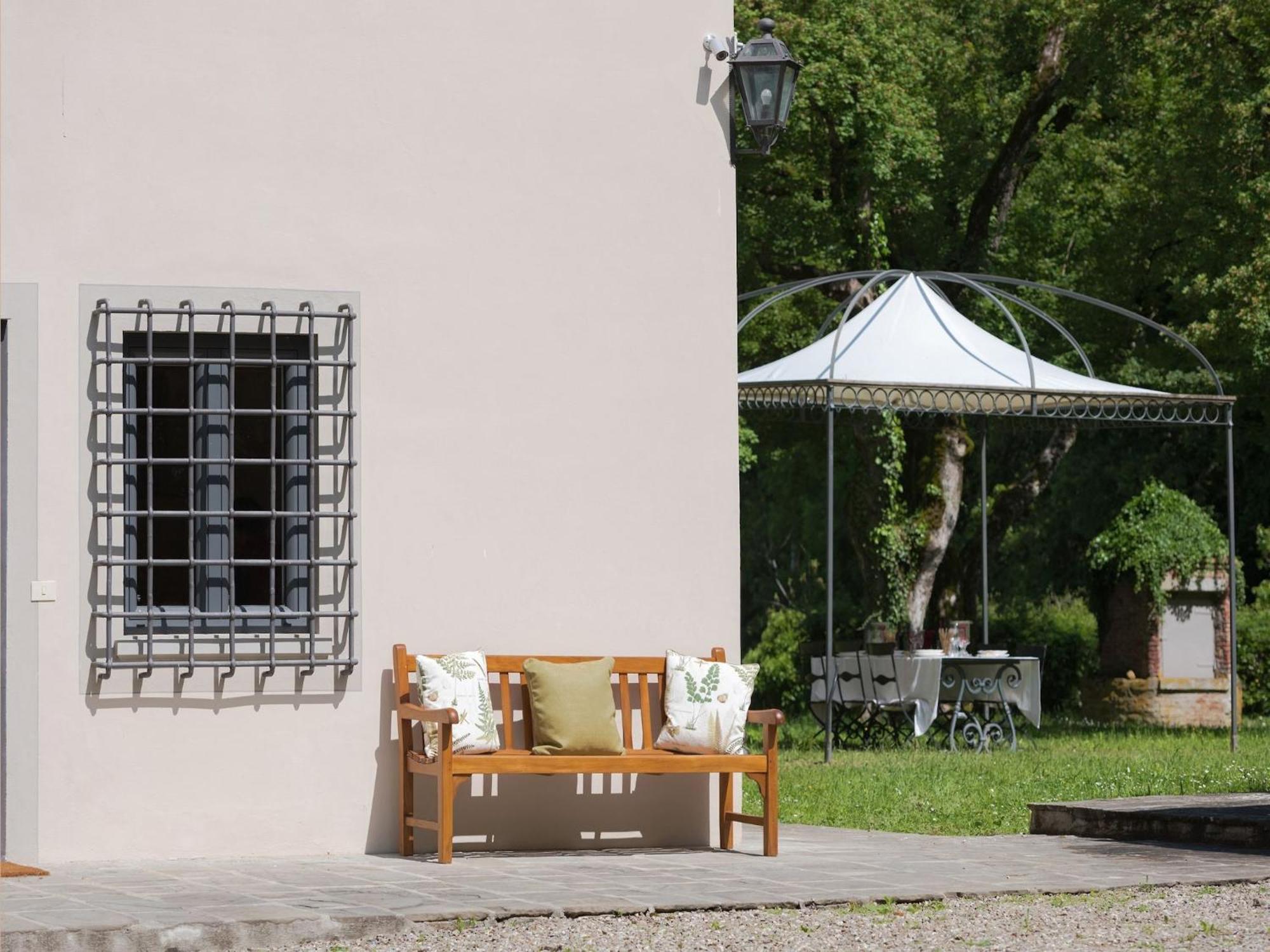 Restful Holiday Home In Reggello With Swimming Pool Екстер'єр фото