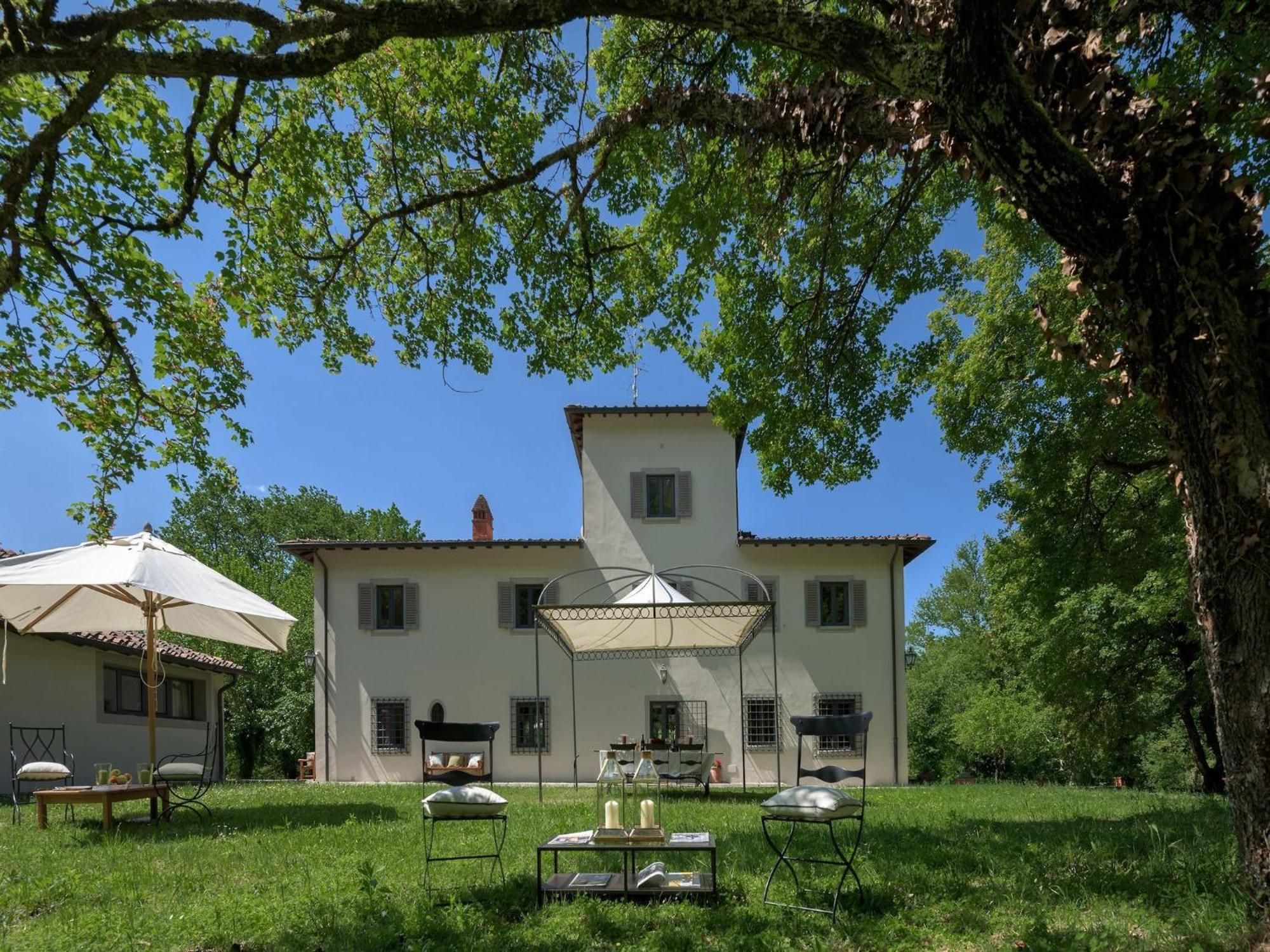 Restful Holiday Home In Reggello With Swimming Pool Екстер'єр фото